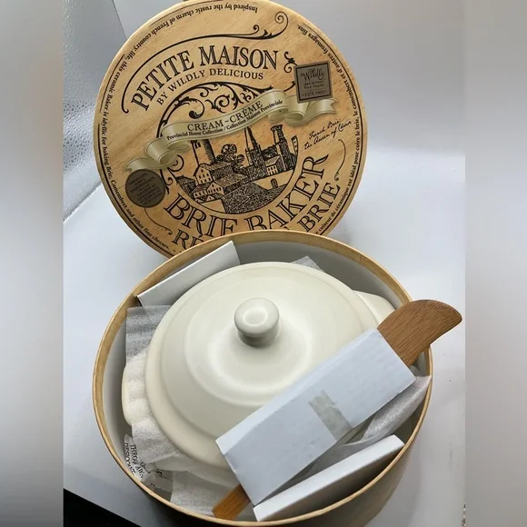 Brie Baker - Picture 6 of 8